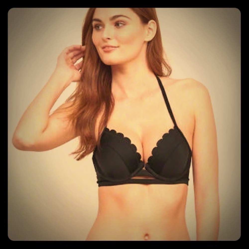 BLACK PUSH-UP BIKINI TOP